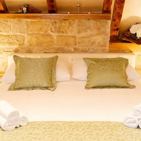 Stone House Luxury Pensión Split