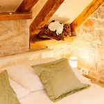 Stone House Luxury