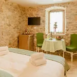 Gasthuis Stone House Luxury 4*