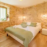 Stone House Luxury