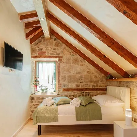 Stone House Luxury
