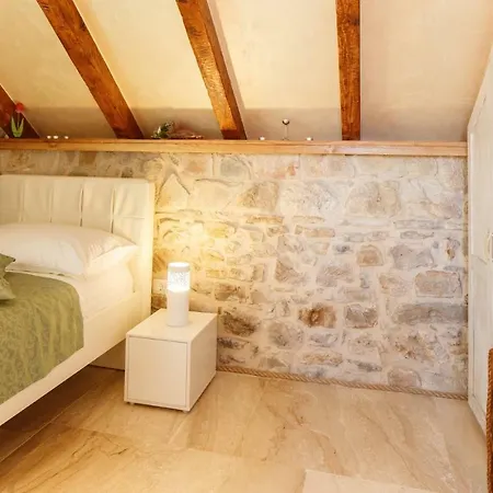 Casa de hóspedes Stone House Luxury Split