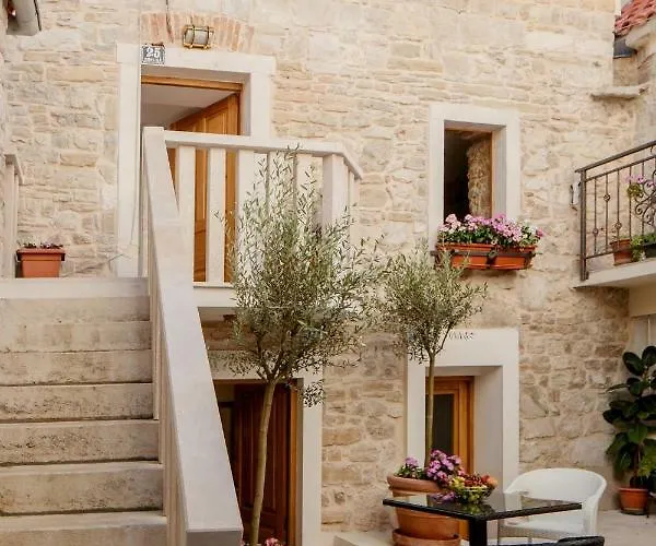 Casa de hóspedes Stone House Luxury Split