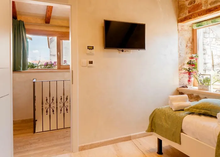 Stone House Luxury Casa de hóspedes 4*